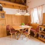 Flat Seefeld in Tirol