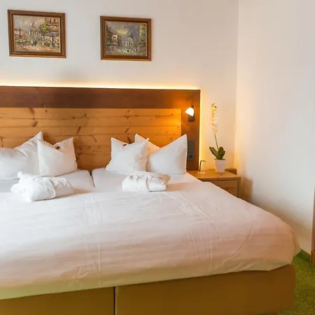 Flat 3* سيفيلد ان تيرول