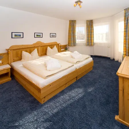 Hotel Appartement- Und Wellnesshotel Charlotte - 3 Sterne Superior Seefeld in Tirol