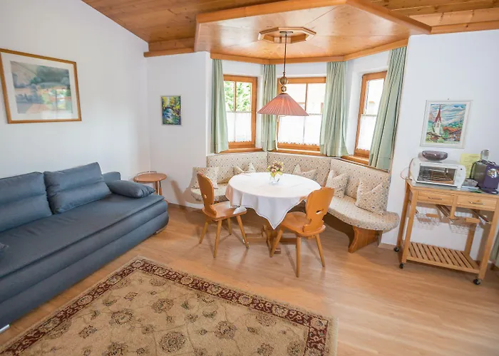 Flat Seefeld in Tirol